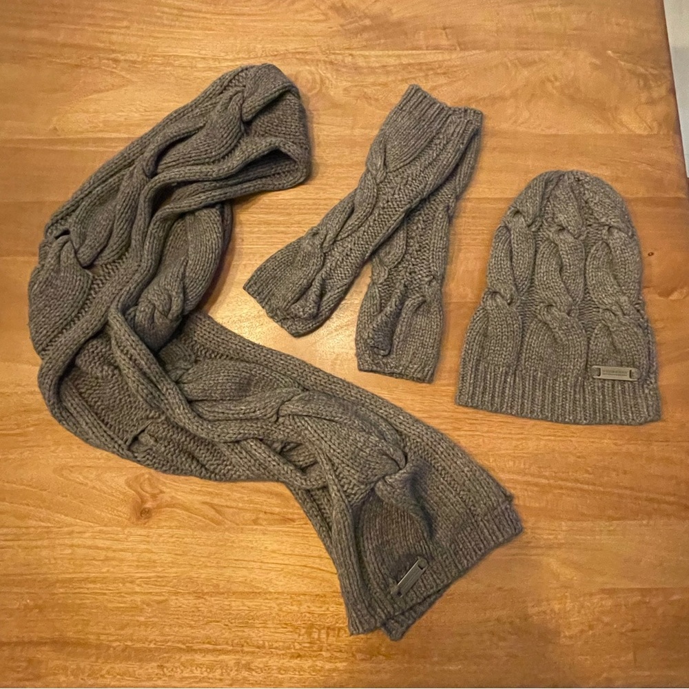 Burberry Wool / Cashmere Accessories Trio